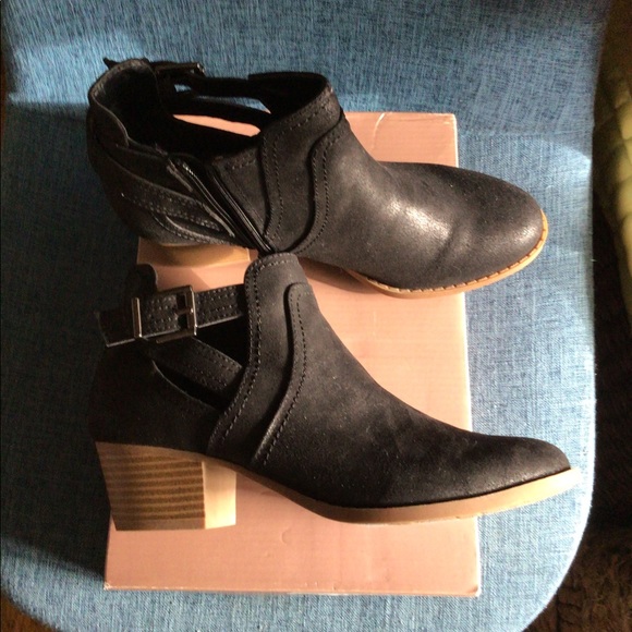 Fergalicious Banger ankle Boots - Picture 3 of 5